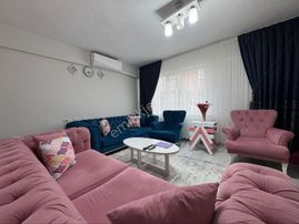 Bahçeli Ve Balkonlu Zemin Kat 3+1 Özellikli Dairemiz