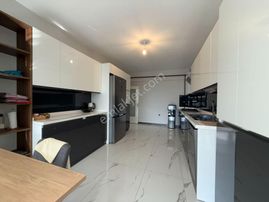 Ufuk Kılıç Emlak'tan Lüx Sitede Kapalı Garajlı Sıfır 4+1 Ultra Lüks Eşyalı 12. Daire