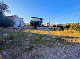 Akbükte Merkezi Konumda Tam Müstakil Villa Arsası!