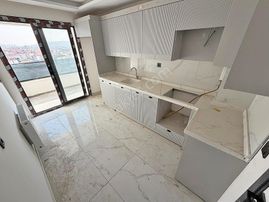 Yuvam'dan Site İçerisinde Şehir Manzarası Sevenlere Özel Daire