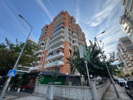 Hafsa Sultan Megalarda Satılık Ebeveyn Banyolu Köşe Konum Lüks Dairemiz