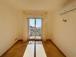 Gümüşlük'te Deniz Manzaralı Köşe Konum Bakımlı Villa