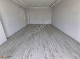 İstiklal Mahallesi Acil Satılık 3+1 Daire