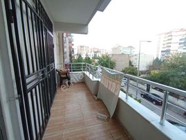 Bağcılar Şato Park Civarı 3+1 Aciliyetten Dolayı Uygun Fiyata Satılık Daire