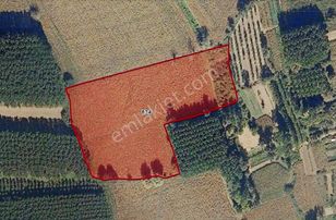 Yılmaz Mega'dan Vakıf Mahallesinde İmar Sınırında Satılık Tarla