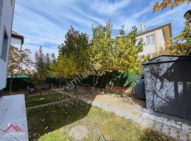 Tramvay'a Yürüme Mesafesinde Lüks Yapılı Bağımsız Villa