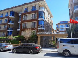 Vadipark Konaklarında Kiralık 5+2 Dubleks Daire