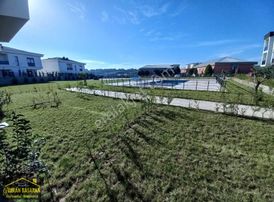 Tekirdağ Namık Kemal De Havuzlu, Bahçeli 1+1 Satılık