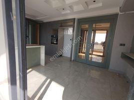 Hızlı 21 Gayrimenkul'den 3.5+1 Karayıl Moda'da Satılık Uygun Daire