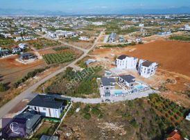 Clara Gayrimenkul'den Döşemealtında Satılık Villa