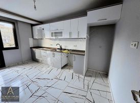 Atalar Gayrimenkul Ana Cadde Üzeri Asansörlü 3+1 Kiralık