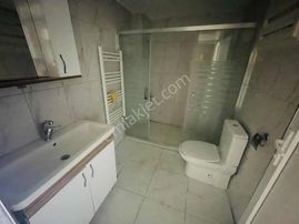 Üçyol Metro Yakını 3+1 Doğalgazlı Arakat Bakımlı Kiralık Daire