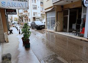 Karamürsel Merkezde Sahile 50 Metre 2+1 Yenilenmiş Kira Garanti