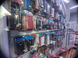 Y Dudullu Mahallesinde Cadde Üzerinde Devren Kiralık Cep Telefoncu Dükkanı