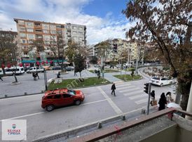 Yürüyüş Yolu Ve Adliyeye Cephe Tabela Değeri Yüksek 3+1 Ofis