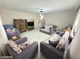 Osmangazi Cadde Üzerinde Ara Katta Ful Yapılı Yalıtımlı Geniş M2