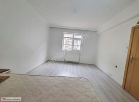 Osmangazide Ana Caddede Masrafsız Cepheleri Açık Geniş 3+1