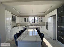 Gödene Mh'de Satılık 488 M² Arsa İçerisinde 3+1 Müstakil Villa