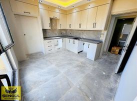 Şengül Gayrimenkul'den Yenişafakta Satılık 3+1 Daireler