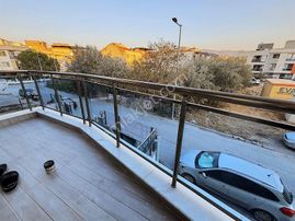 Emlak Center'dan Muradiye Yelken Sitesinde 2+1 Ara Kat Daire