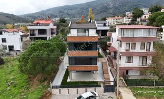 Yiğit'ten Güre'de 4+2 Deniz & Dağ Manzaralı Lüks Müstakil Ev