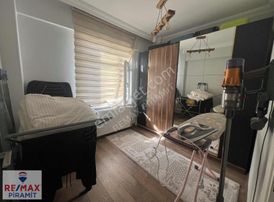 Yukarıdudullu Kaya Sokak'ta İçi Yenilnemiş Fırsat 2+! Daire