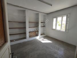 Hoşgör Mah. Merkezi Konumda Fırsat Satılık Müstakil Ev.!!