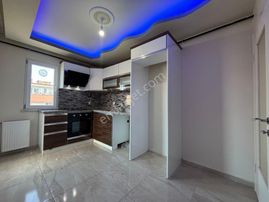 Yiğit'ten Altınkum'da Ebeveyn Banyolu Asansörlü Genç 2+1 Daire