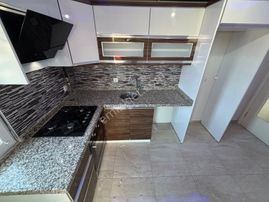 Yiğit'ten Altınkum'da Ebeveyn Banyolu Asansörlü Genç 2+1 Daire