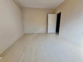 Altınova Mah. Kat Mülkiyetli 3+1 Amerikan Mutfak 120 M2 Daire