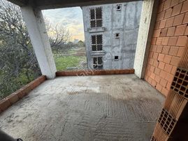 Yamaç Emlaktan İnşaat Aşamasında Satılık Daireler