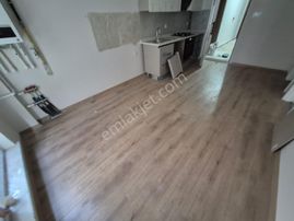 Arel'den Bahçelievler'de Bahçe Kat Yenibina Kombili Yancephe 1+1