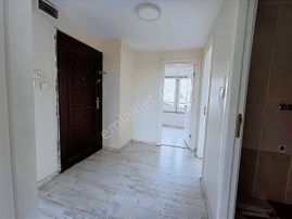 Bakırköy Osmaniye'de 2+1 65 M2 25.000 Tl Kiracılı 4. Kat