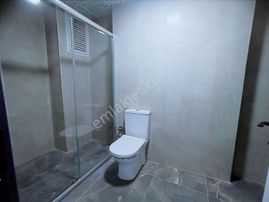 Sancak Emlaktan Gomecte Kapali Mutfak 2+1 Daire