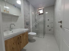 Sancak Emlaktan Gomec Mithatpasa Da Acik Mutfak 2+1 Sifir Daire.