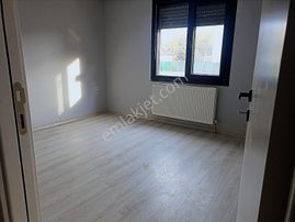 Ayvalık, Altınova'da 2+1 Satılık Bahçe Kullanımlı Sıfır Daire