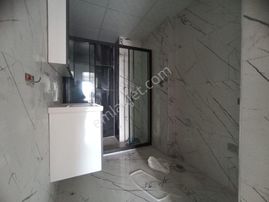 Sancak Emlaktan Yaya Da Kapalı Mutfak 2+1 Ara Kat Sifir Daire