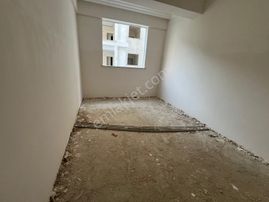 47 M2 Netli 1+1 Havuz Başı İki Adet Dairemiz Bulunmaktadır .