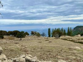 İmroz Emlak'tan Tepeköy'de Deniz Manzaralı Keyifli Bahçe