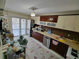 Vatan'dan Yeşiltepe'de Ara Katta Full Yapılı Hangar Gibi 130 M2 3+1