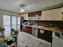 Vatan'dan Yeşiltepe'de Ara Katta Full Yapılı Hangar Gibi 130 M2 3+1