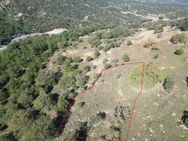 İmroz Emlak'tan Pigadya Mevkii'de Resmi Yolu Olan 2.439m2 Tarla