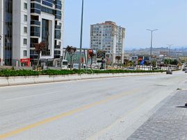 Zirve Caddesin De 100 Mt Dükkan