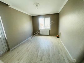 Keçiören Karakaya'da Bahçe Katı Fiyatına Orta Katta Daire