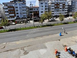 Vızyon'dan İş Yerine Uygun Kiralık Bahçeli Evler Geniş 2+1