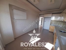 Royalest'ten Merkezi Konum Sağlık Ocağı Yanında Taşınmaya Hazır