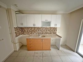 Güvenlikli Site İçinde Çift Balkonlu Asansörlü Ebeveyn Banyolu 3+1 Kiralık Daire