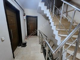 Fikri Altay Mahallesi'nde Satılık 1+1 Geniş Daire