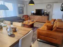 Karşıyaka Tersane Bölgesinin Karşısında Satılık 3+1 Daire