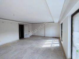 Bahçelievler'de Sıfır Dubleks, 4+1,kapalı Garaj,asansör,teraslı